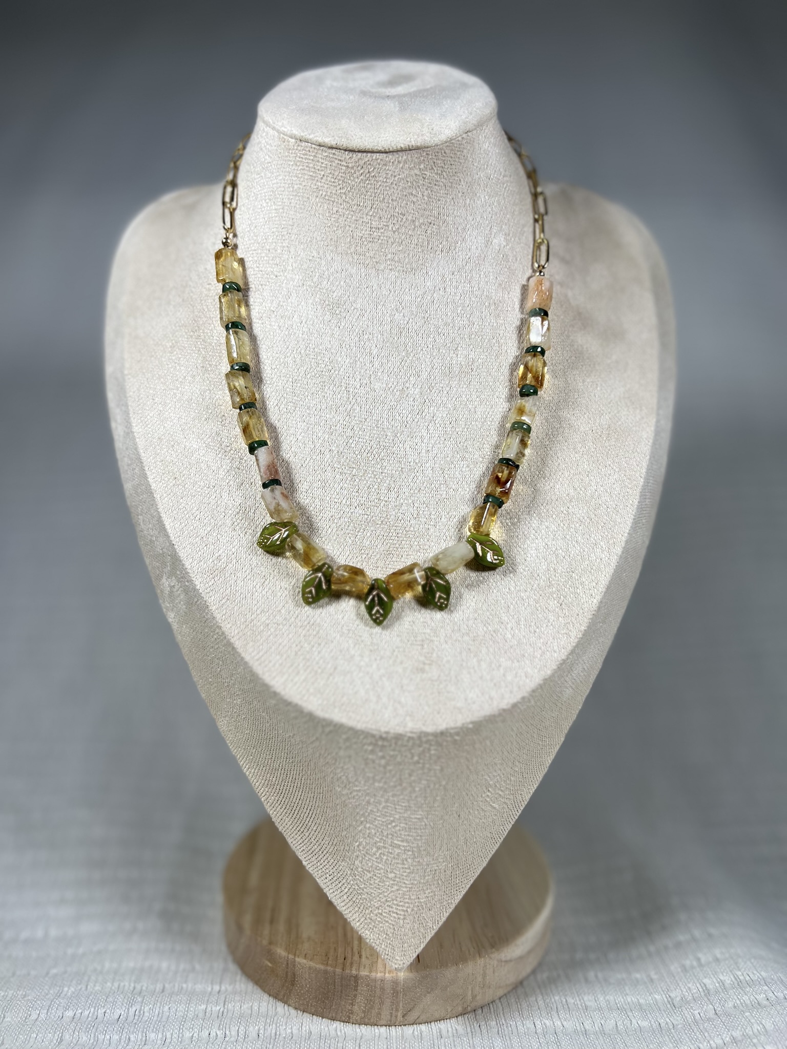 Collier "Verdélumine"